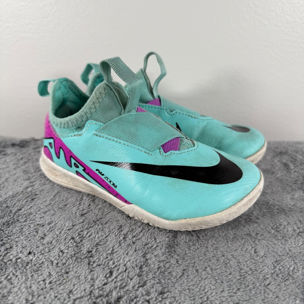 Nike Jr Mercurial Vapor 15 Academy IC Indoor Soccer Shoe 10C Turquoise Magenta